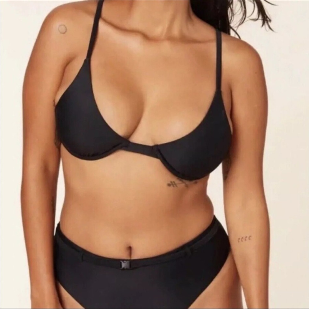 Andie The Sicily Swim Bikini Top- large black